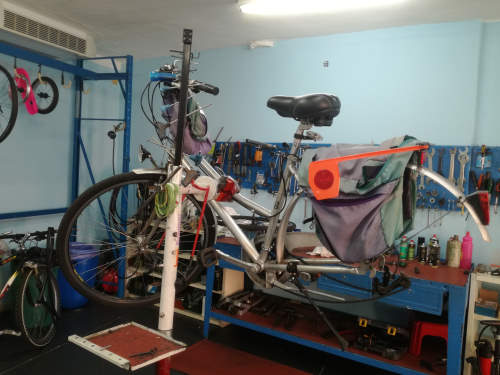 laboratorio riparazione assistenza biciclette zocca cicli