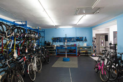 laboratorio riparazione assistenza biciclette zocca cicli